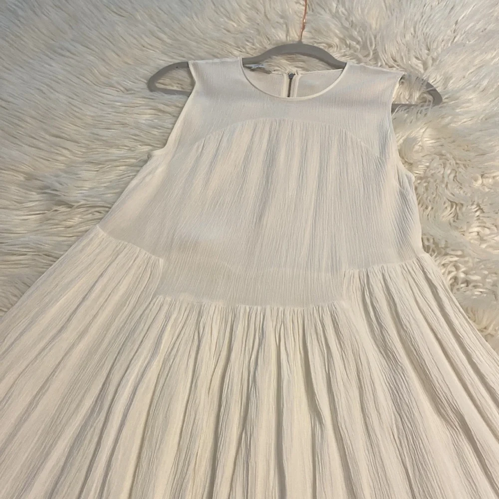 VINCE Dress Maxi size M white color length 50” bust 32” perfect for summer - Picture 9 of 16